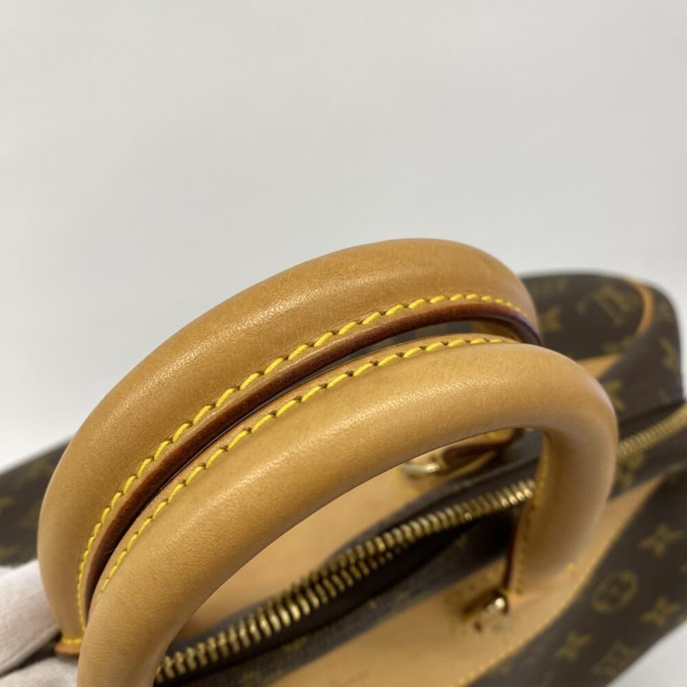 Louis Vuitton Evasion