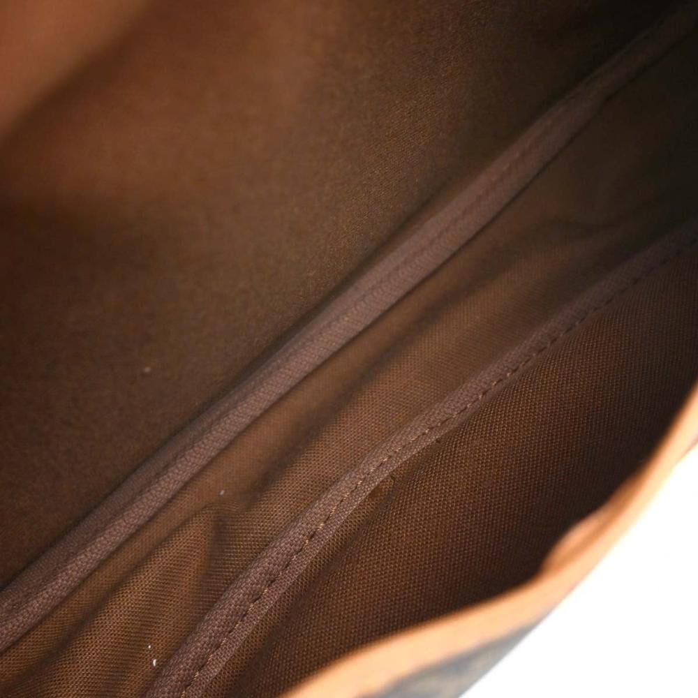 Louis Vuitton Saumur