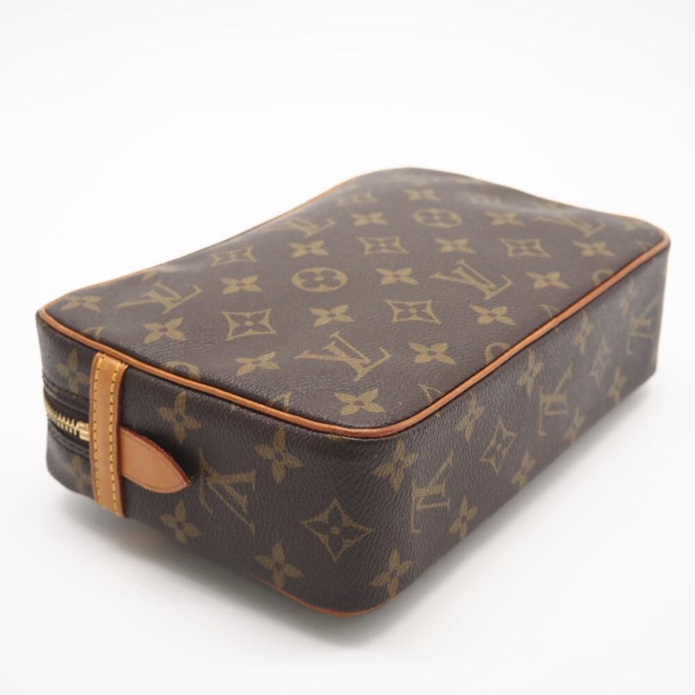 Louis Vuitton Clutch