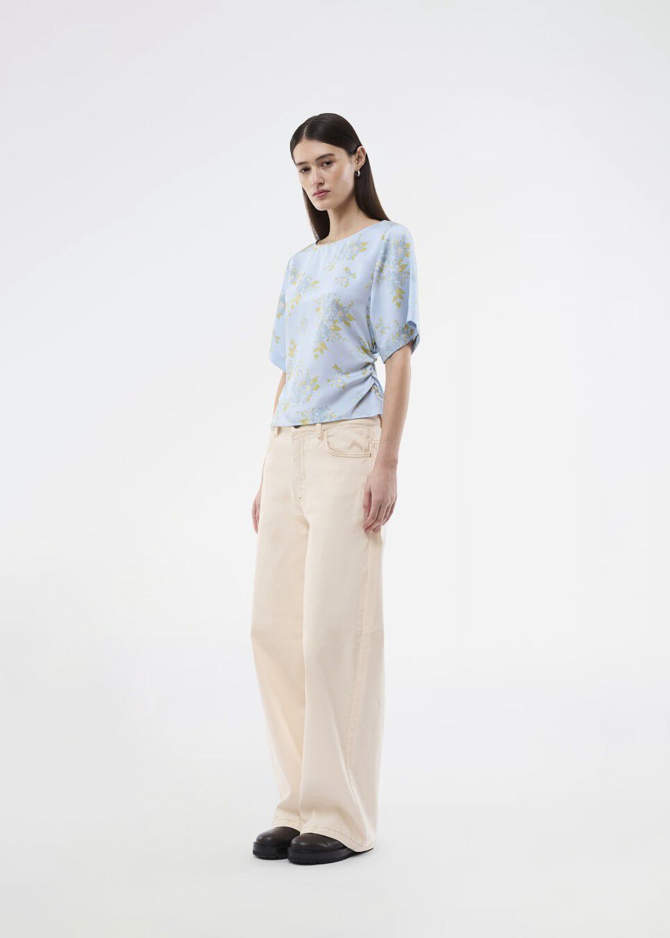 Solangemd solid jeans