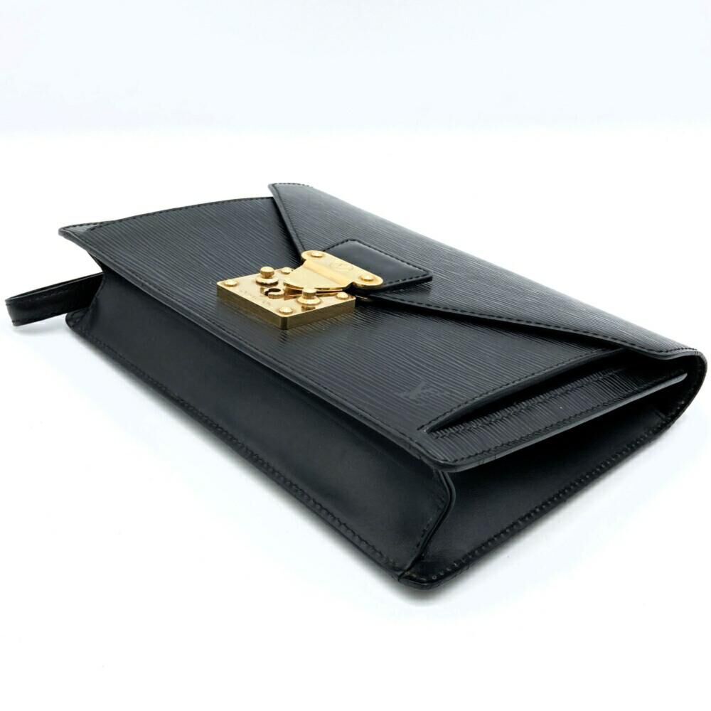 Louis Vuitton Clutch