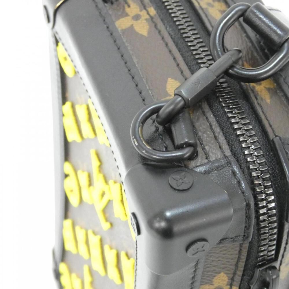 Louis Vuitton Shoulder Bags