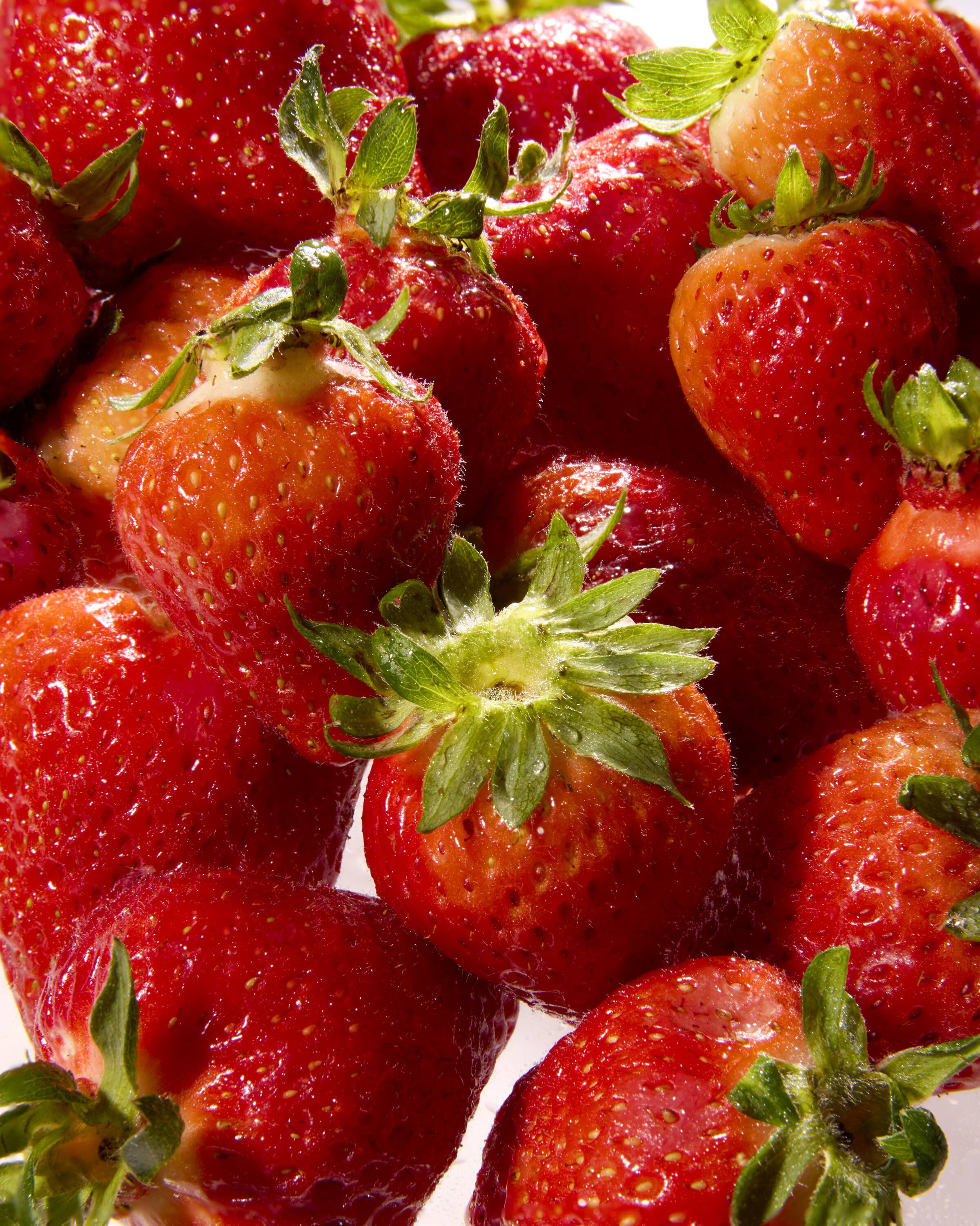 Born Lippy Strawberry