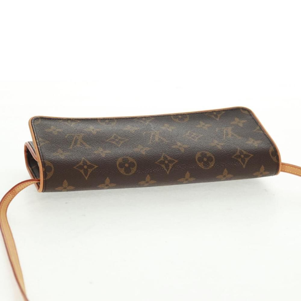 Louis Vuitton Shoulder Bags