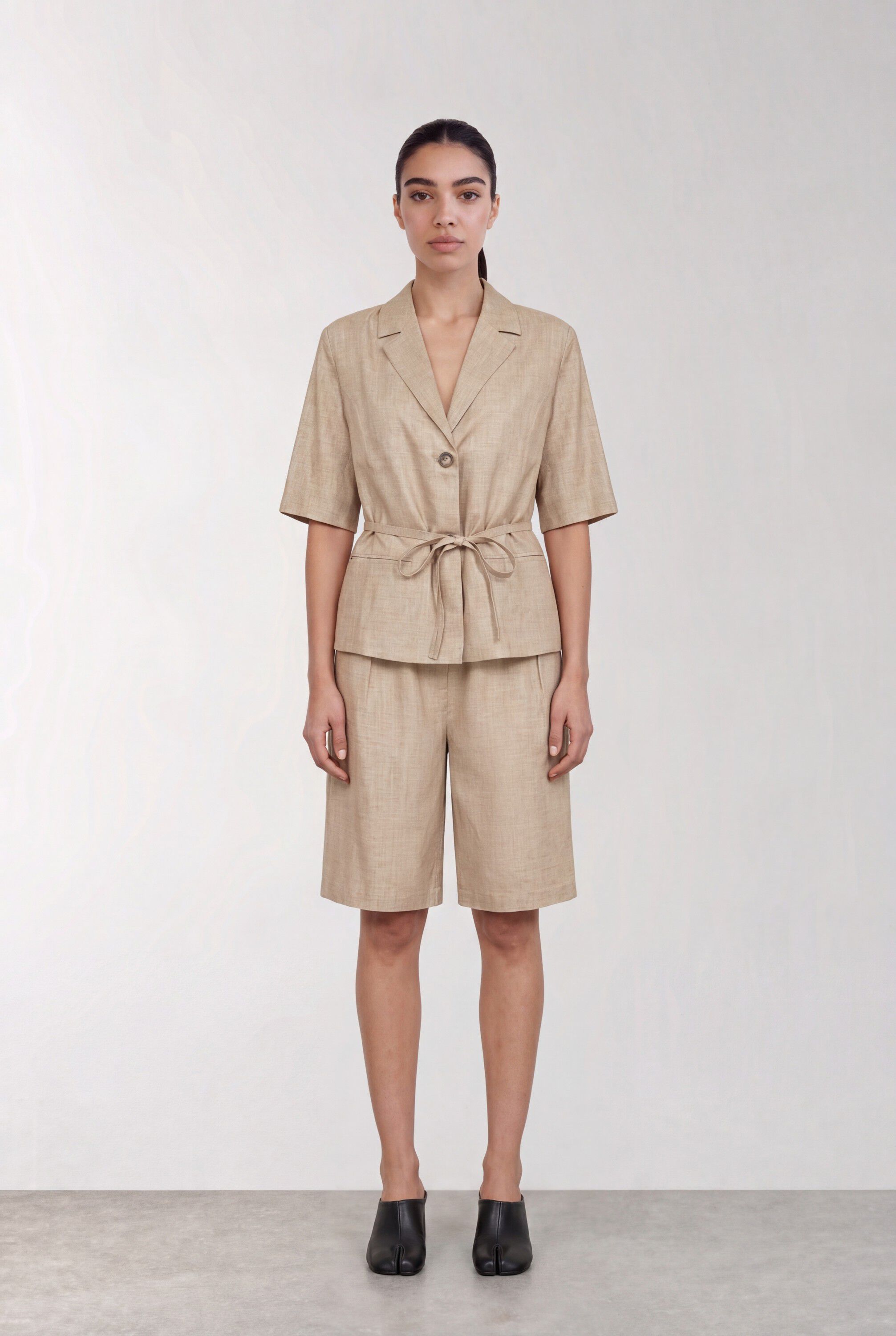 LR-RIOT 1 Shorts Sand