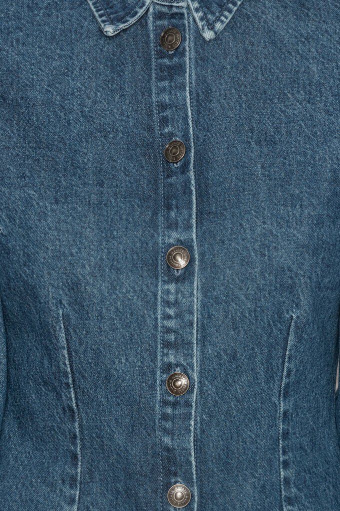 FITTED DENIM SHIRT