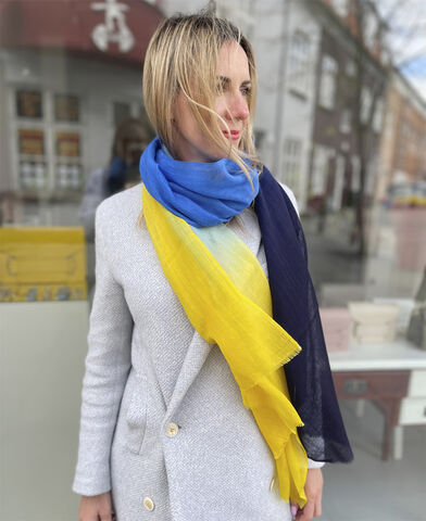 der pensum Rejse Ukraine Tørklæde fra NALEDI | 599.00 DKK | Magasin.dk