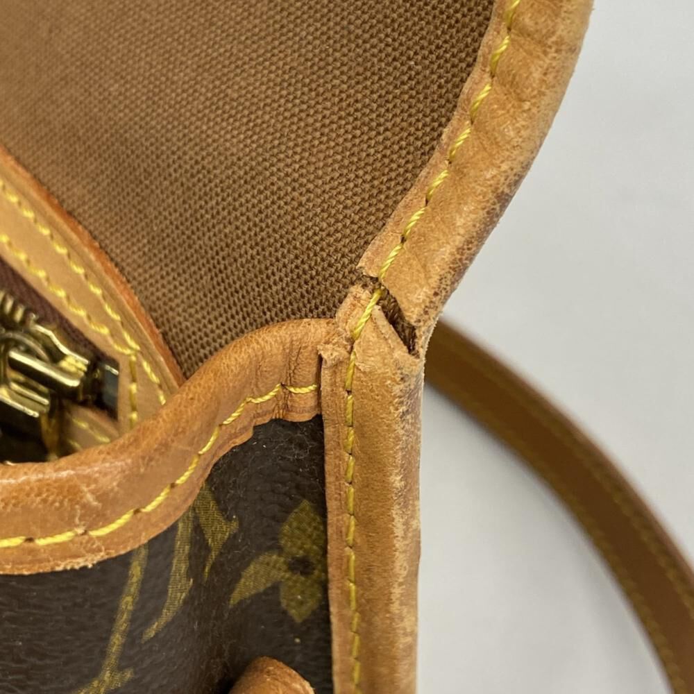 Louis Vuitton Saumur