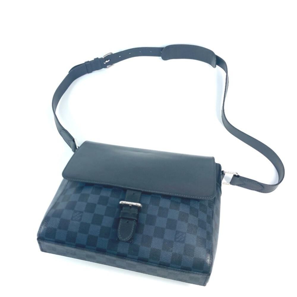 Louis Vuitton Messenger
