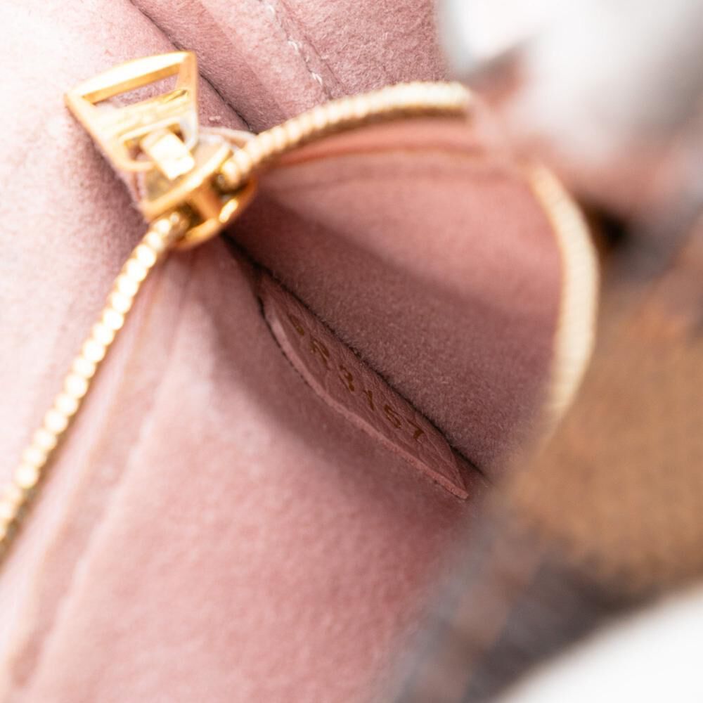 Louis Vuitton Shoulder Bags