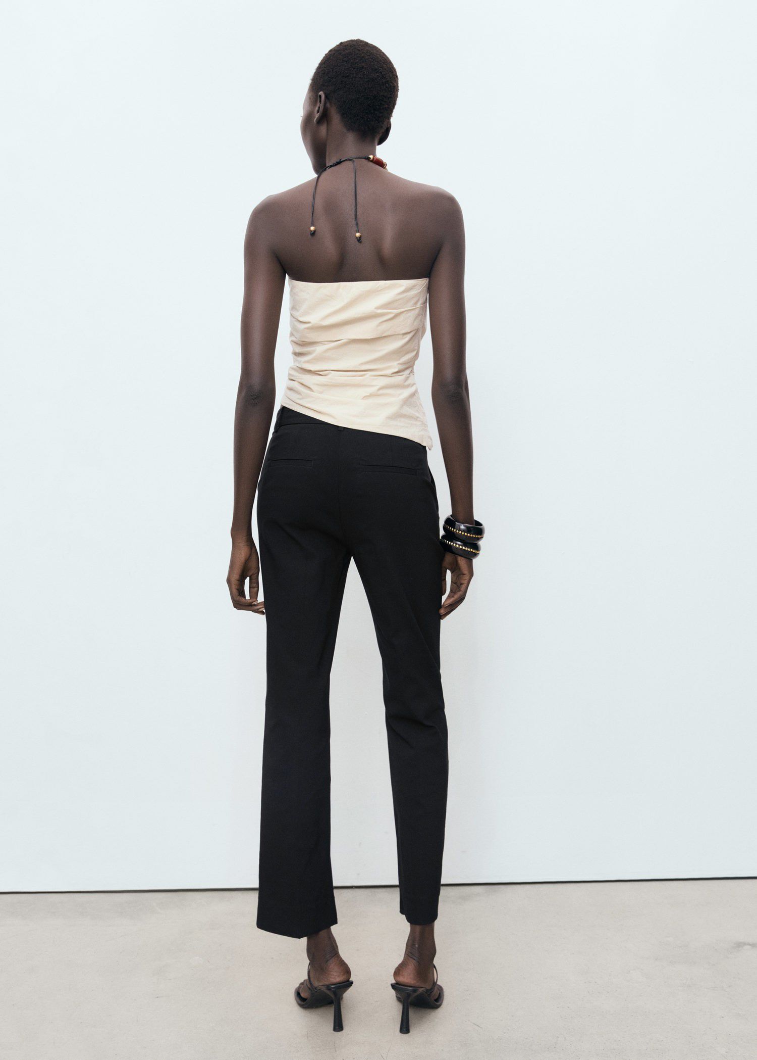 Straight-cut crop trousers