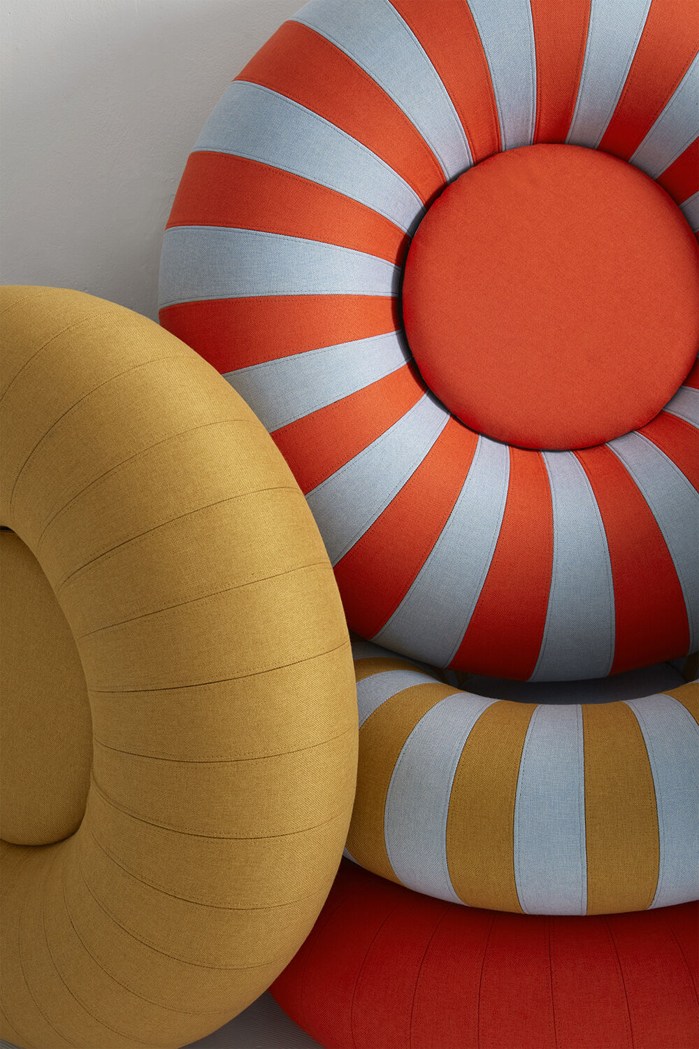 FLOAT, MEDIUM, BLUE/RED