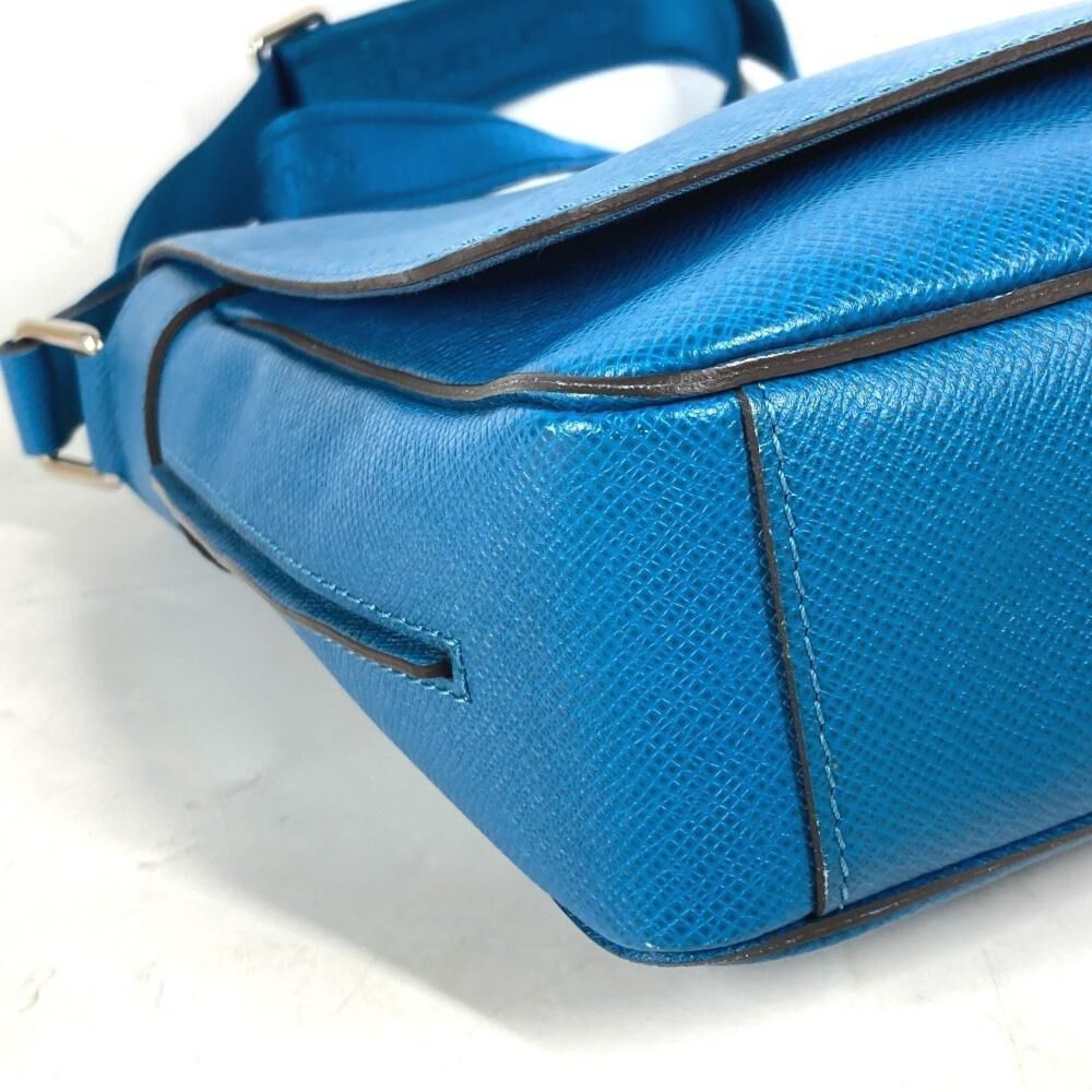 Louis Vuitton Messenger