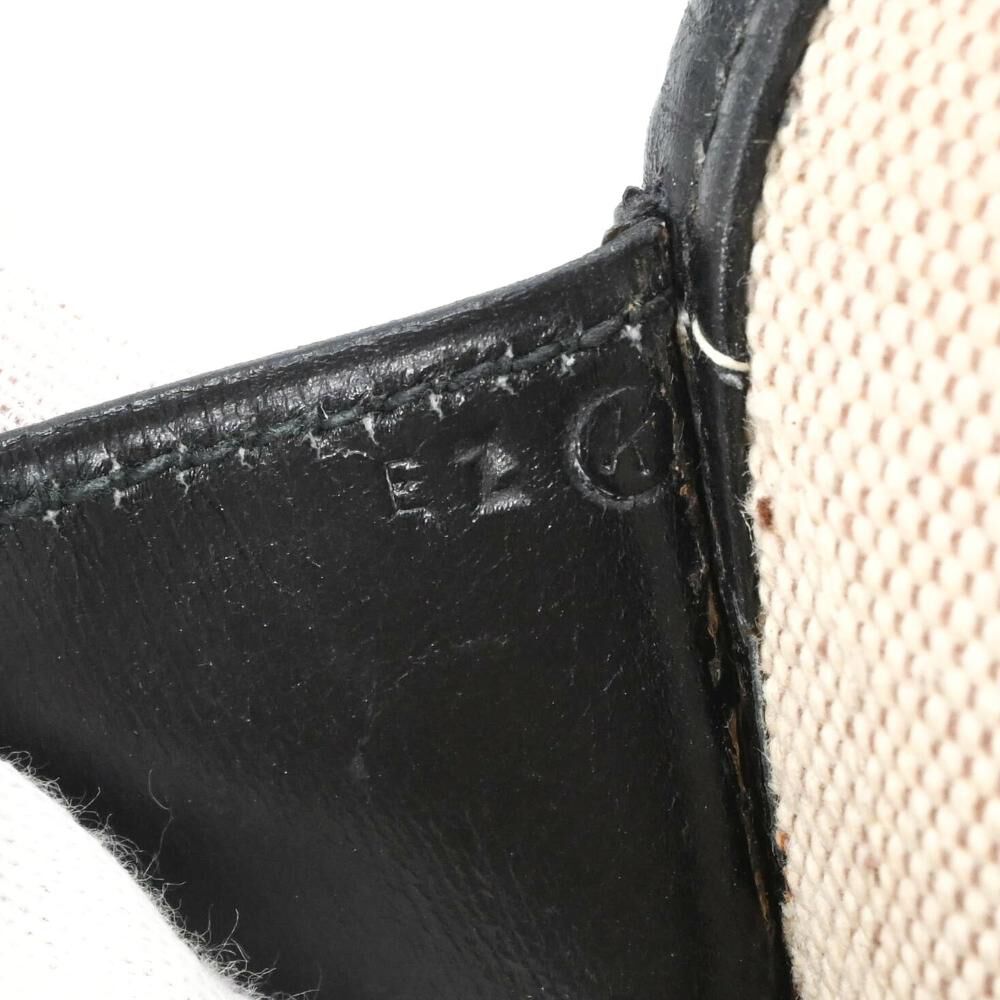 Herm&egrave;s Clutch