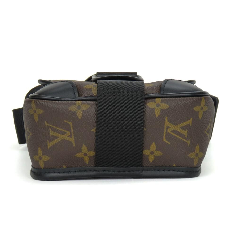 Louis Vuitton Shoulder Bags