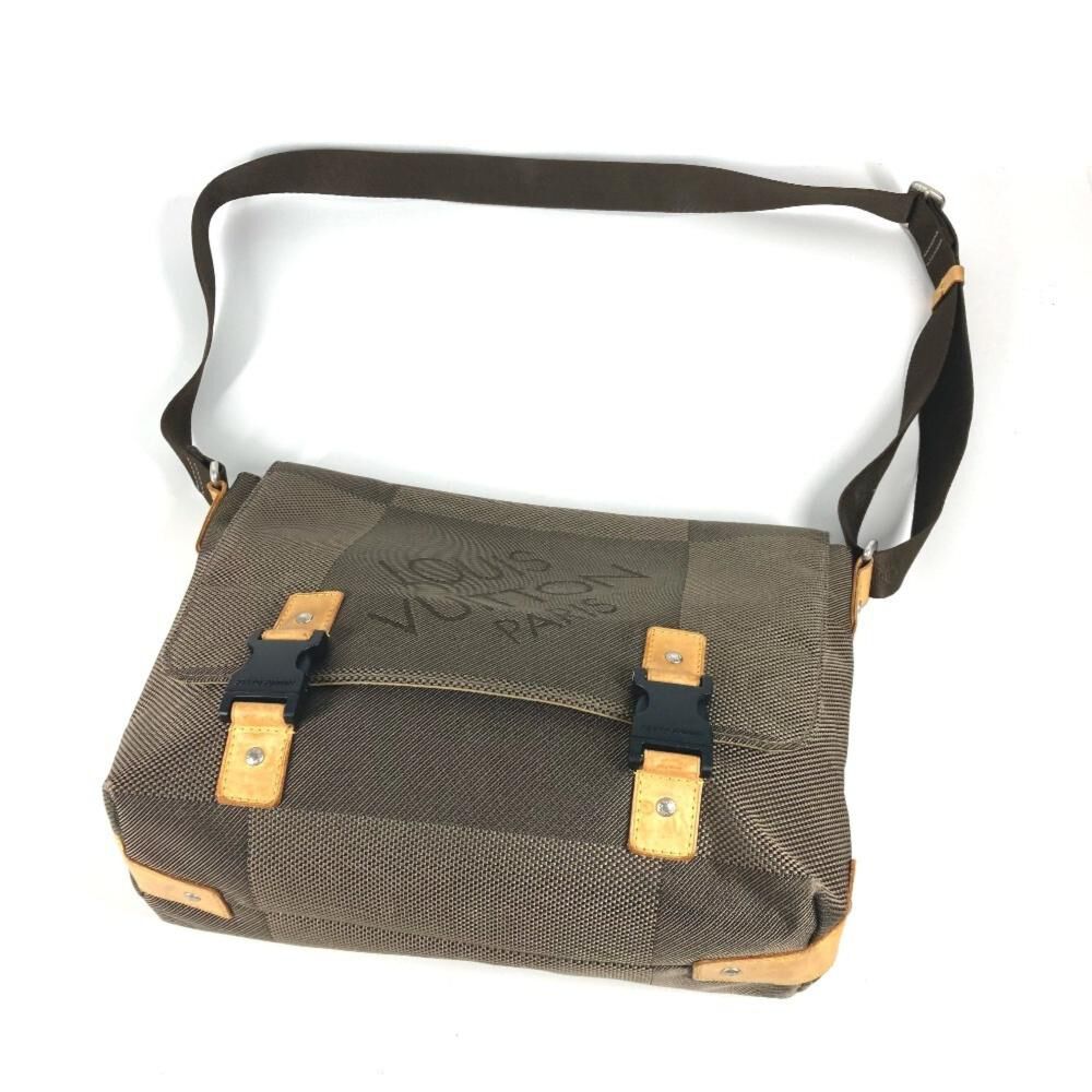 Louis Vuitton Messenger