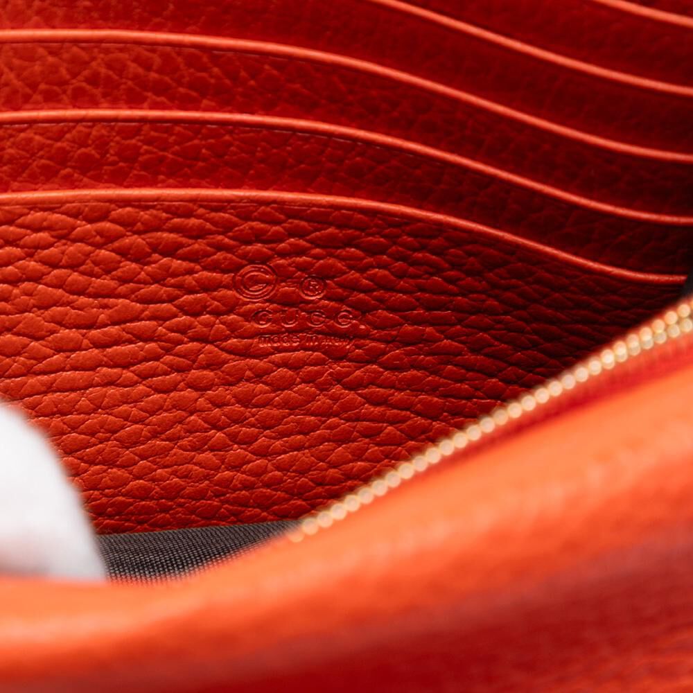 Gucci Wallet On Chain