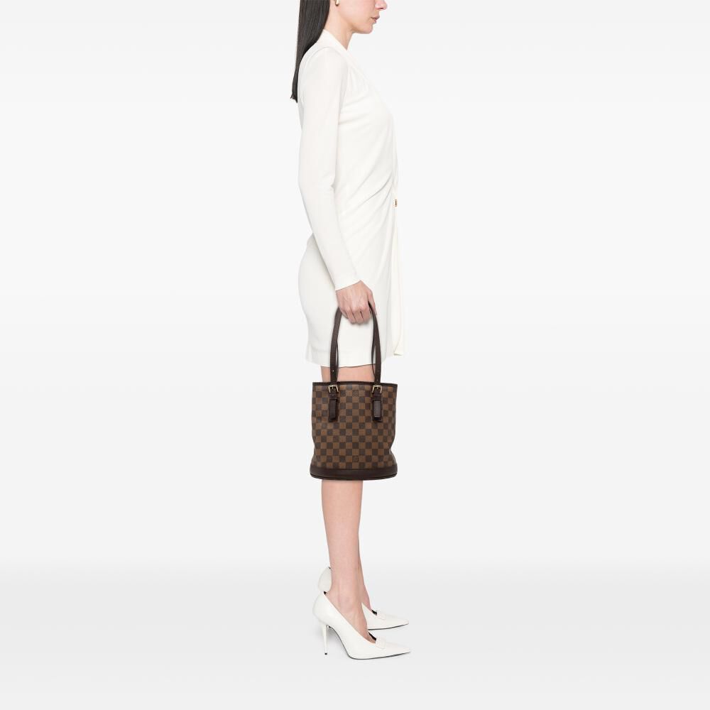 Louis Vuitton Marais