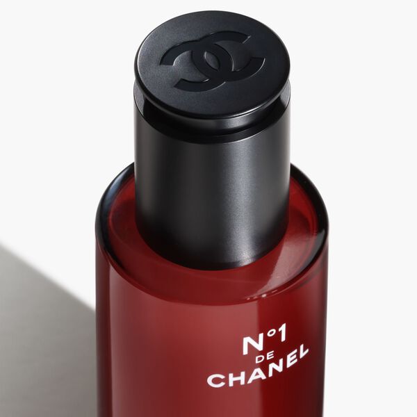 Smooths And Provides Radiance, For Younger-Looking Skin.