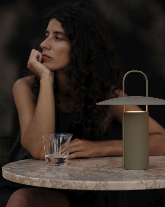 Ray Table Lamp Portable