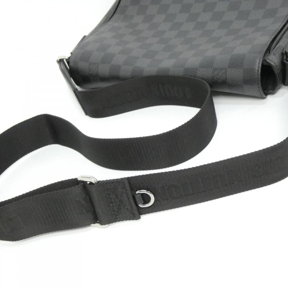 Louis Vuitton District