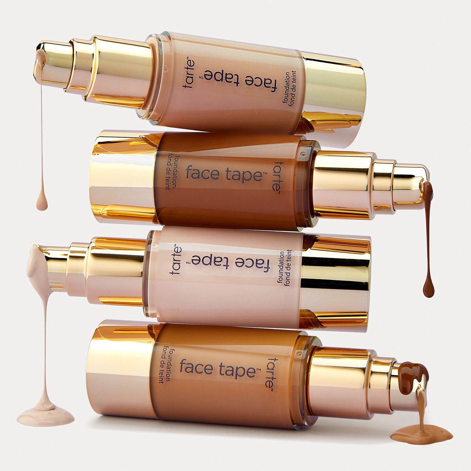 Face Tape- Foundation med mat finish