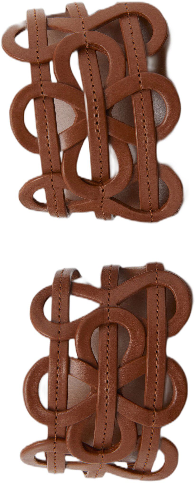Leather sandals with intertwined st