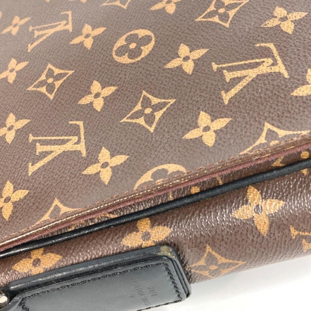 Louis Vuitton Messenger
