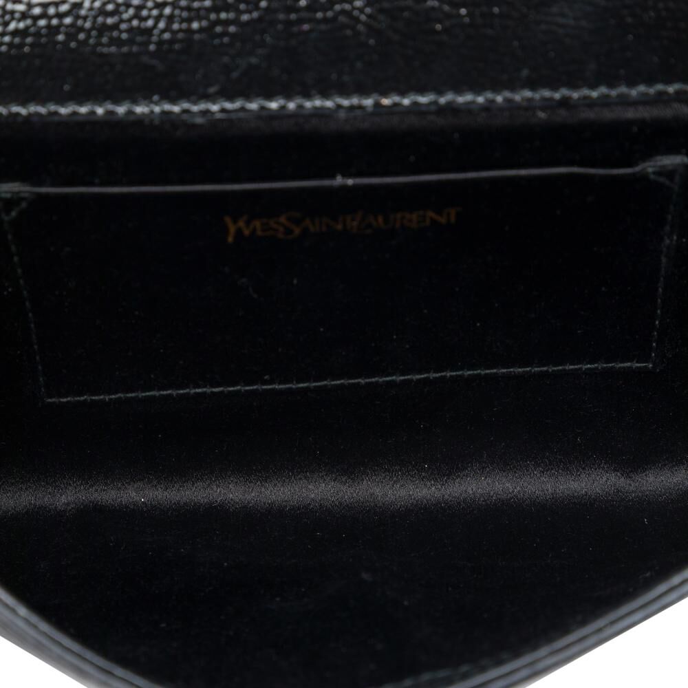 Yves Saint Laurent Clutch