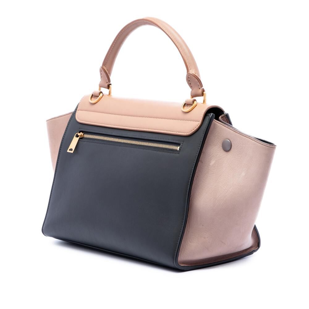 C&eacute;line Trapeze