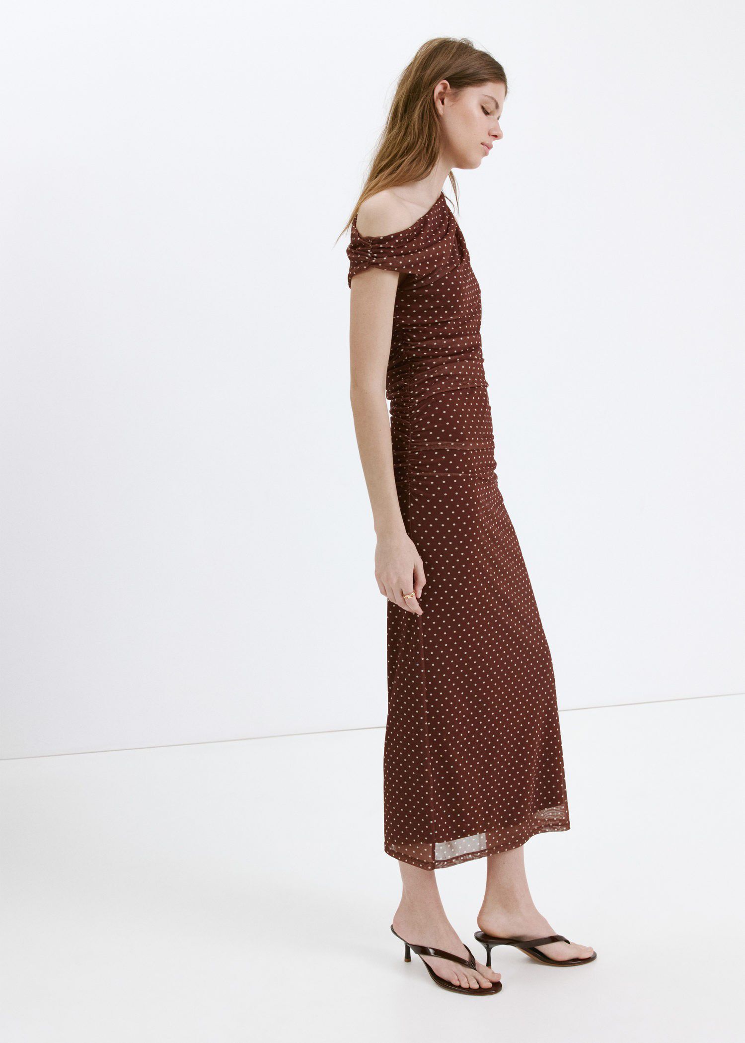 Fitted polka dot midi dress
