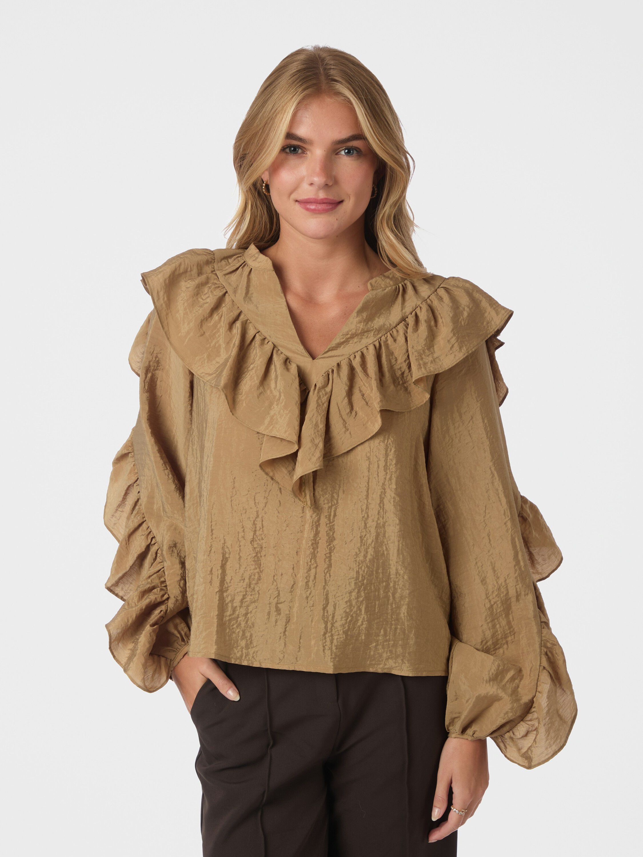 Nula Flounce Crisp Blouse