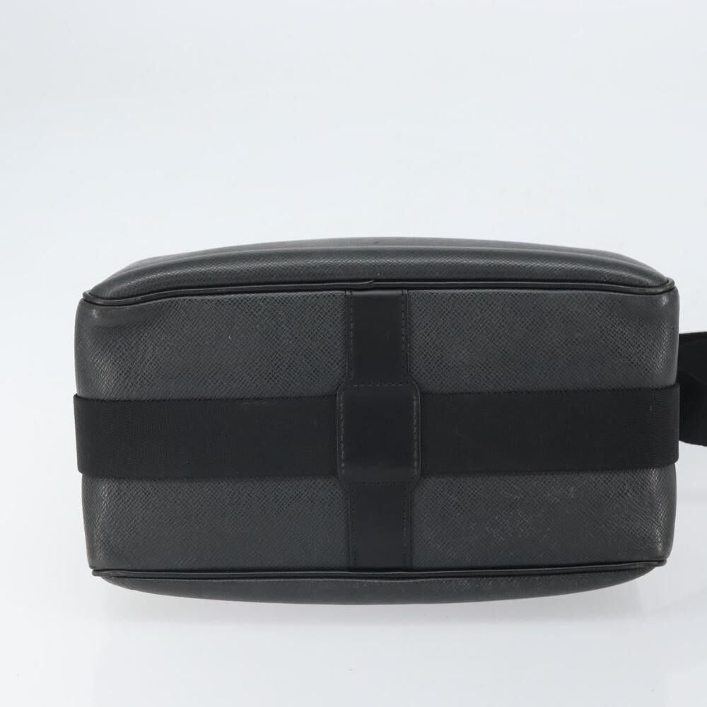 Louis Vuitton Reporter