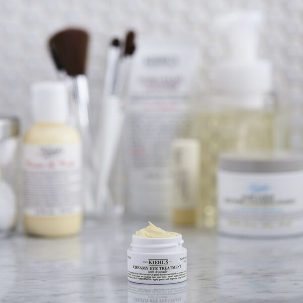 Creamy Eye Treatment with Avocado