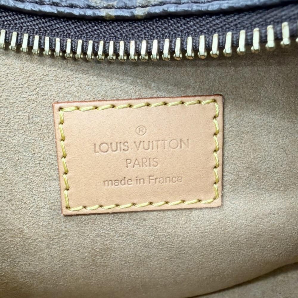 Louis Vuitton Shoulder Bags
