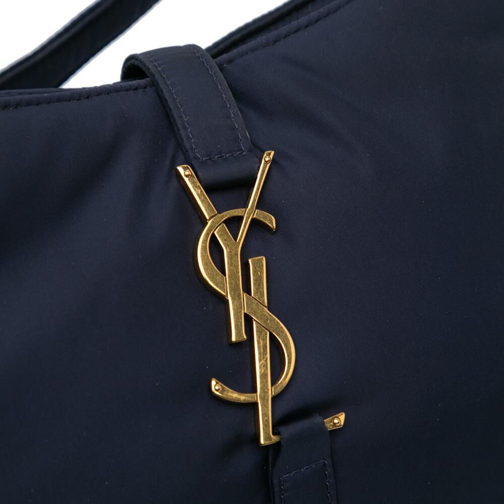 Yves Saint Laurent Shoulder Bag