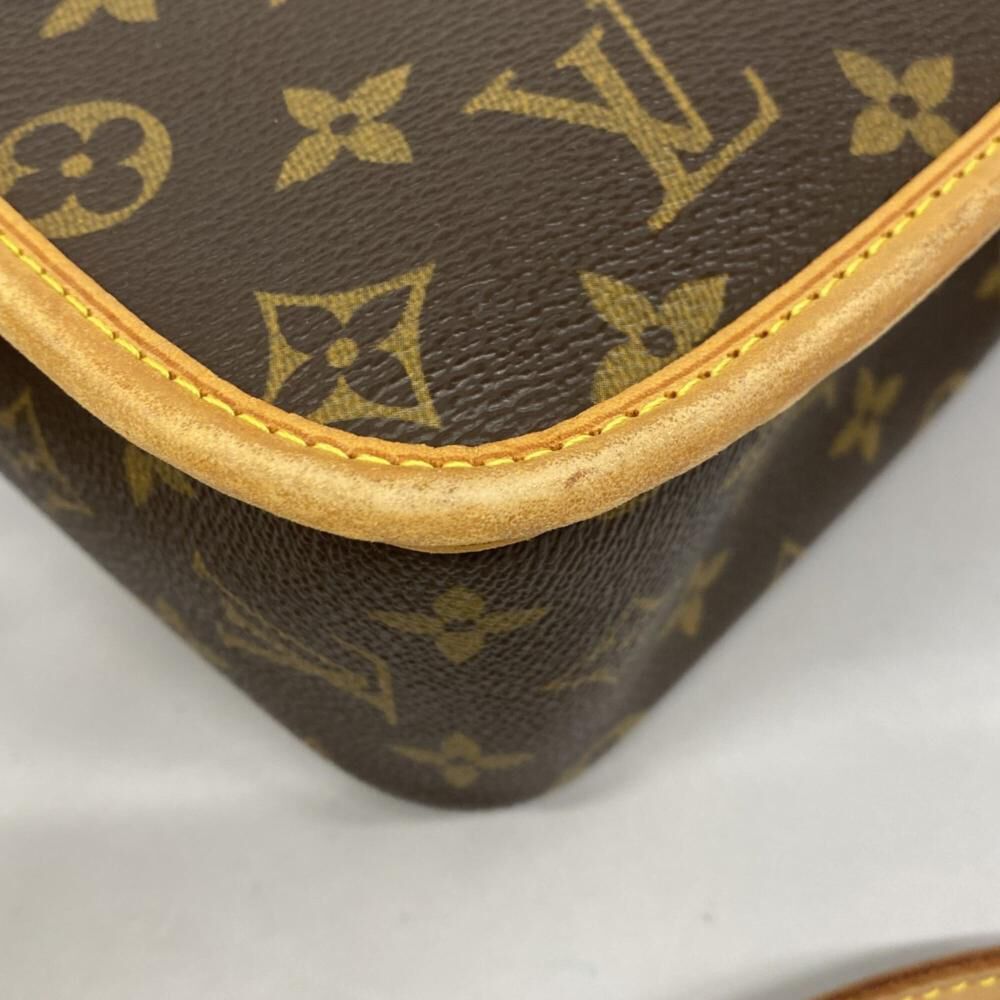 Louis Vuitton Sologne