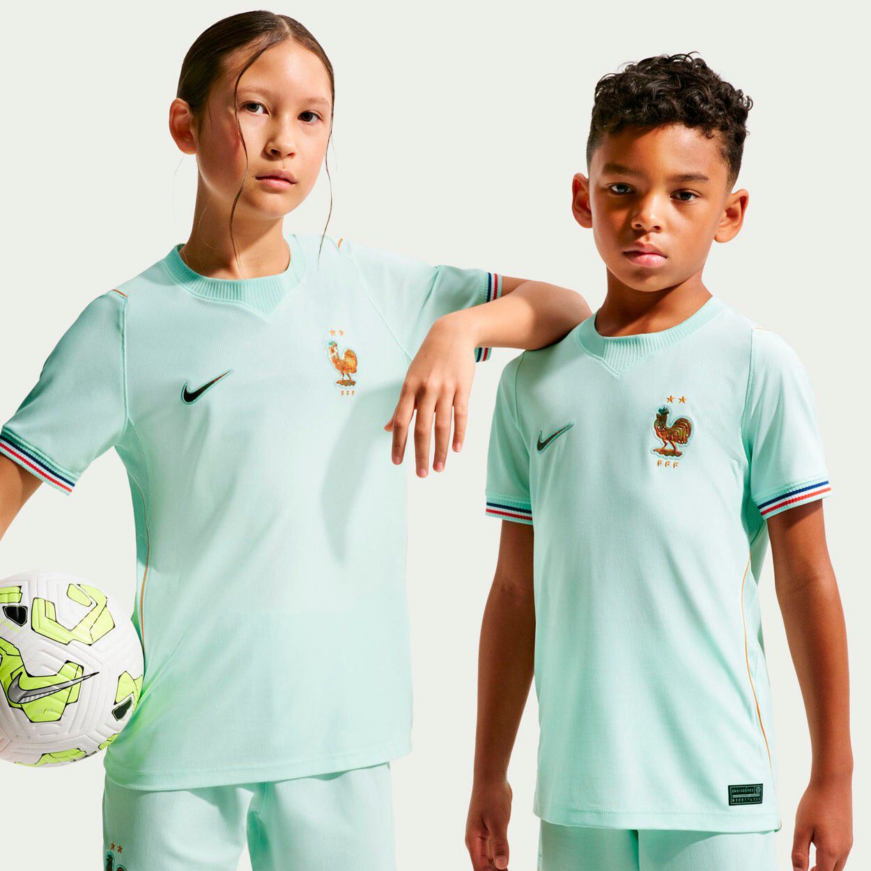 Frankrig 26/27 B&oslash;rn Udebanetr&oslash;je