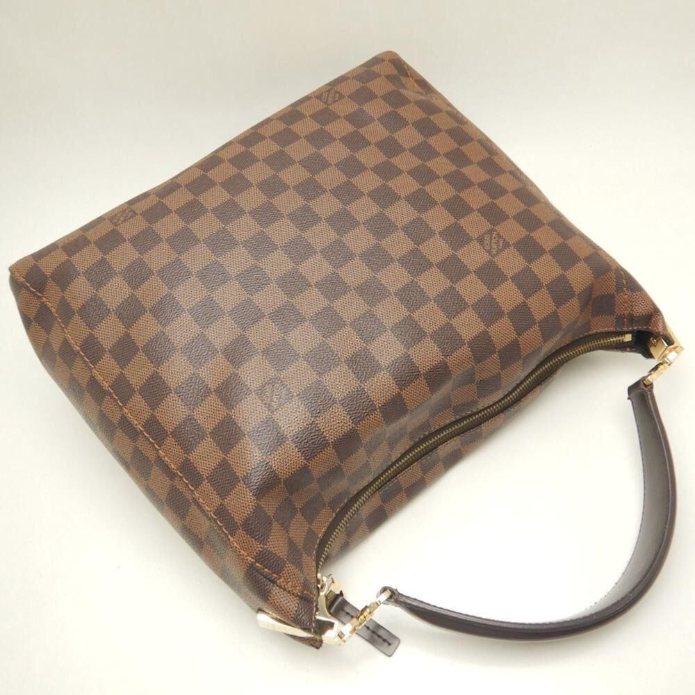 Louis Vuitton Shoulder Bags