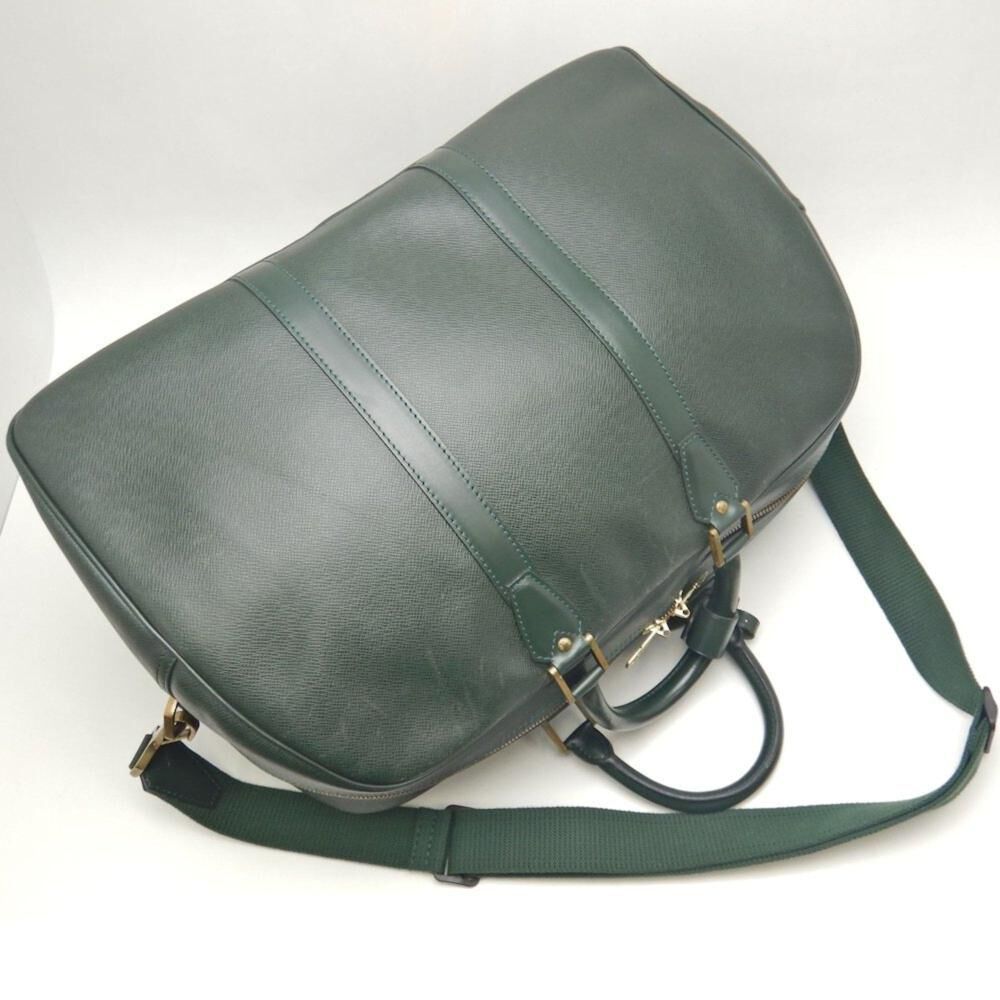Louis Vuitton Taiga Kendall
