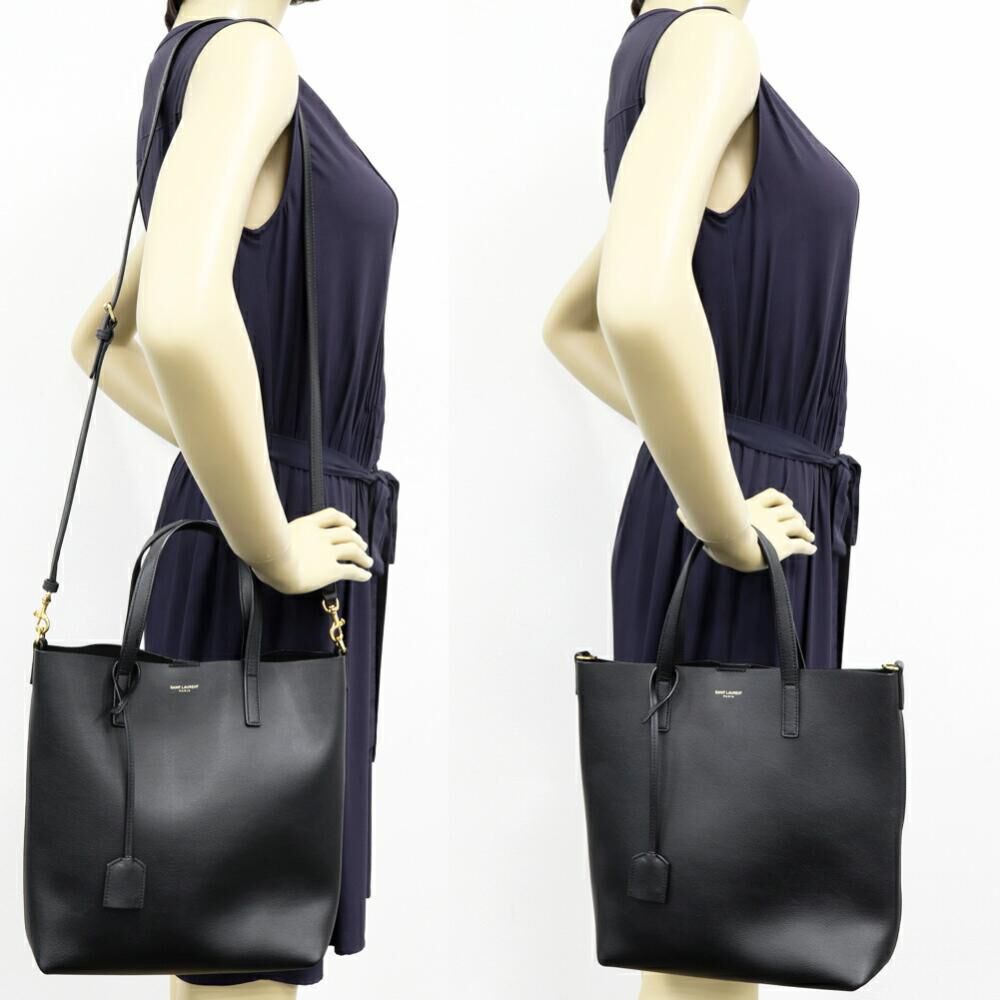 Yves Saint Laurent Shoulder Bag