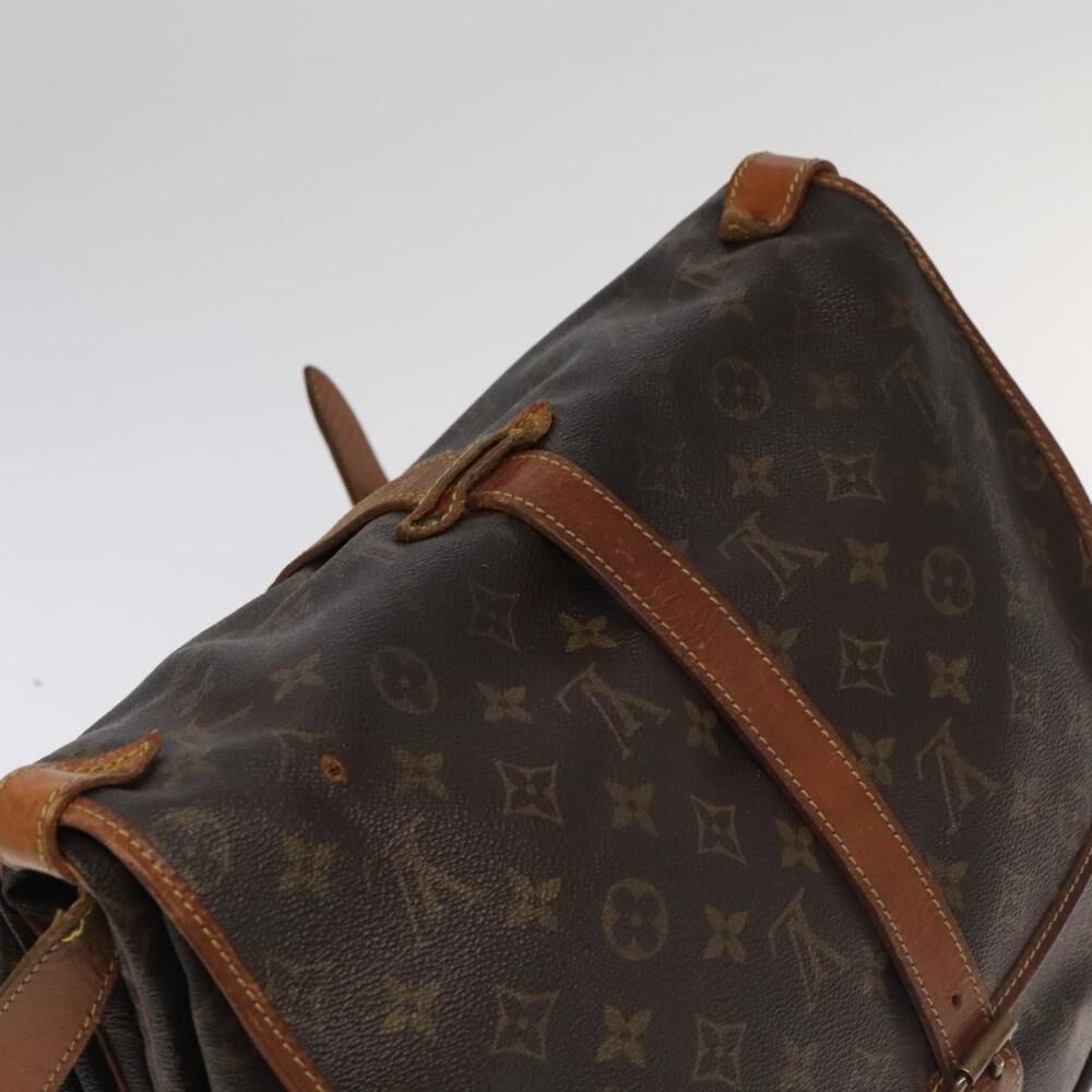 Louis Vuitton Saumur