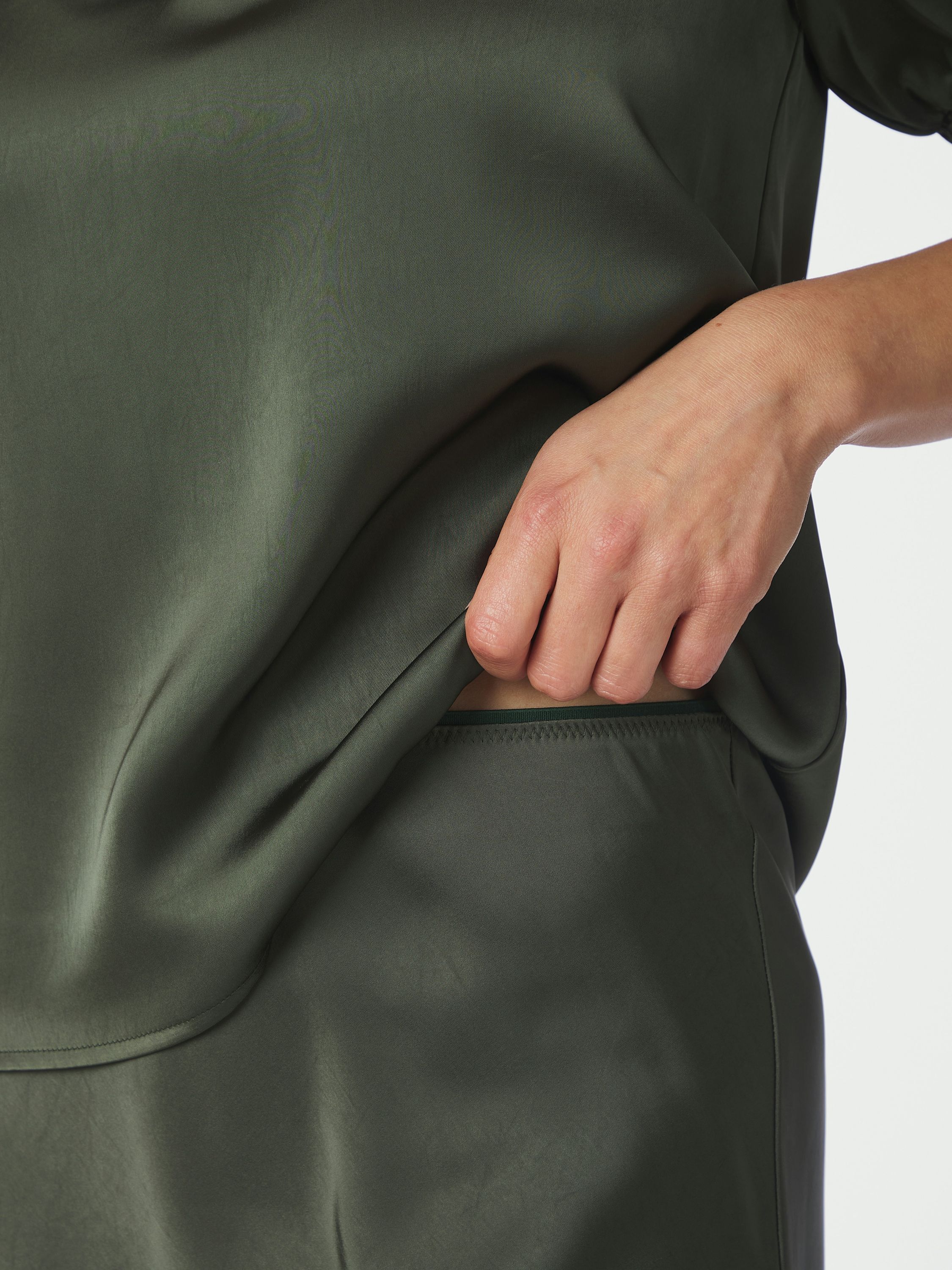 Vicky Heavy Sateen Skirt
