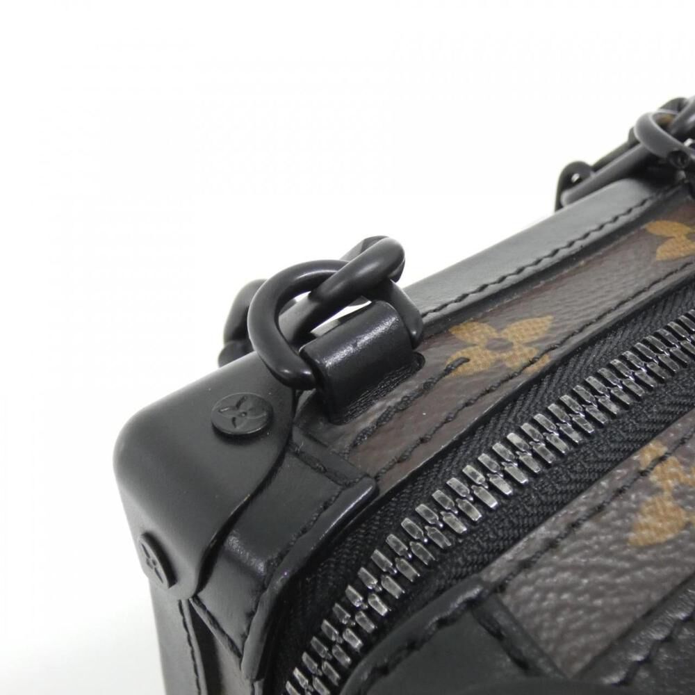 Louis Vuitton Shoulder Bags