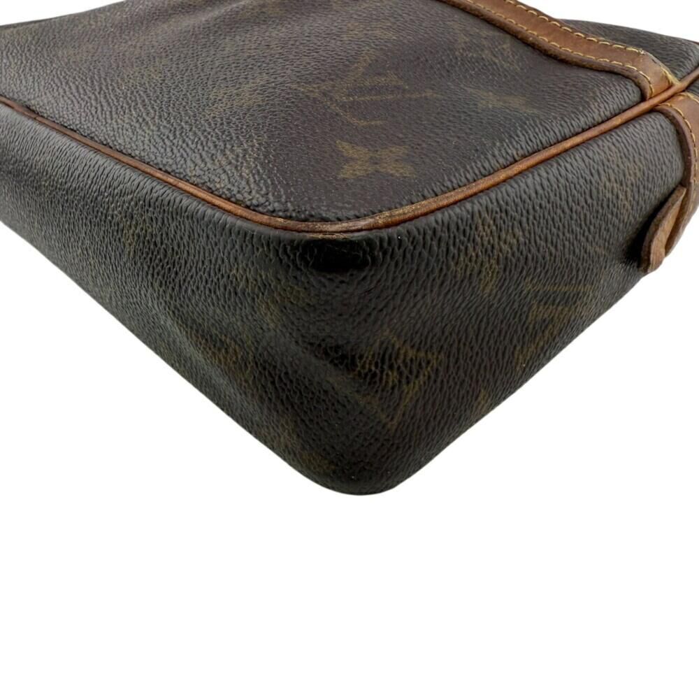 Louis Vuitton Clutch