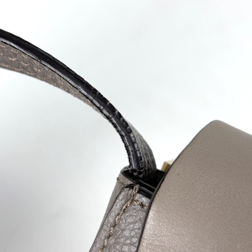 Chlo&eacute; Shoulder Bag