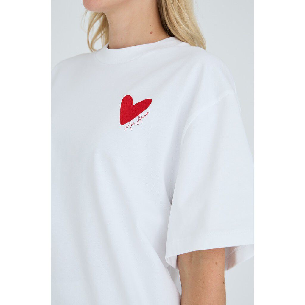 Best Amour Tee