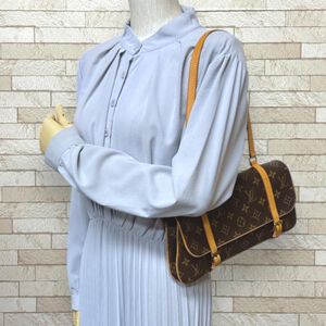 Louis Vuitton Shoulder Bags