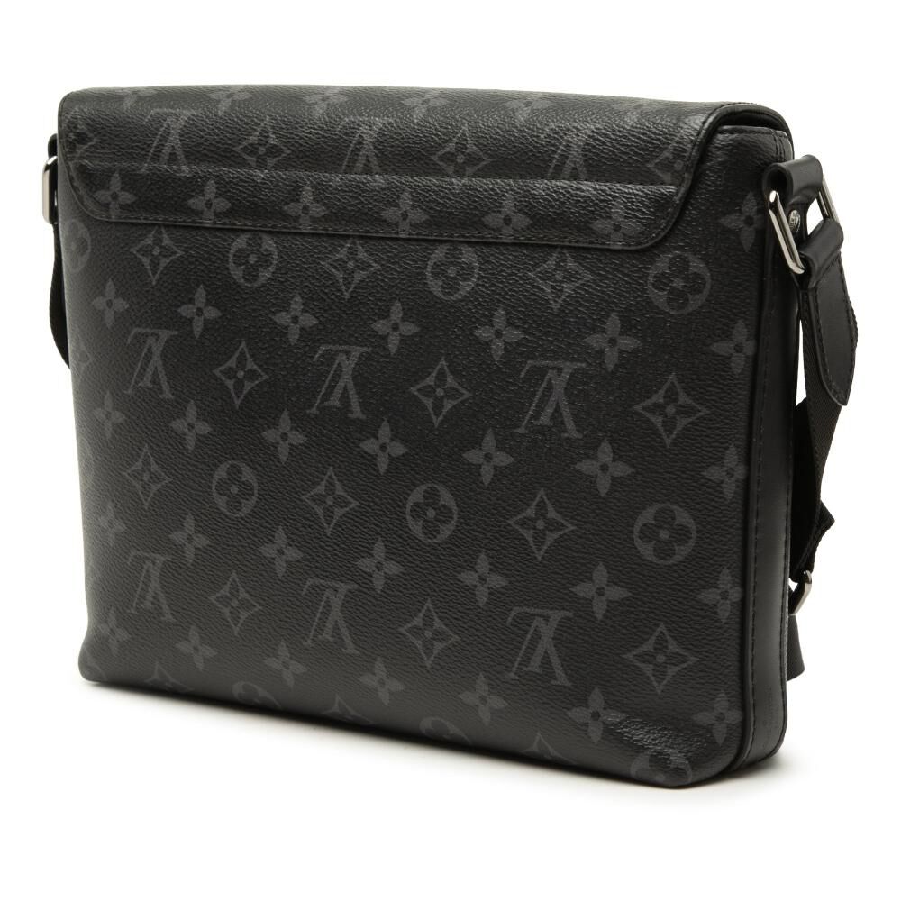 Louis Vuitton District