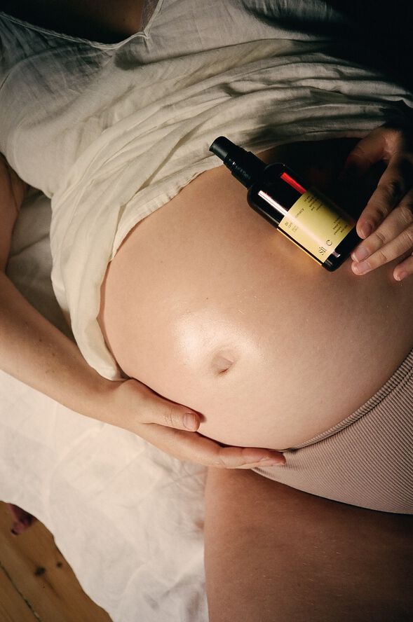 Oil - care & intimacy